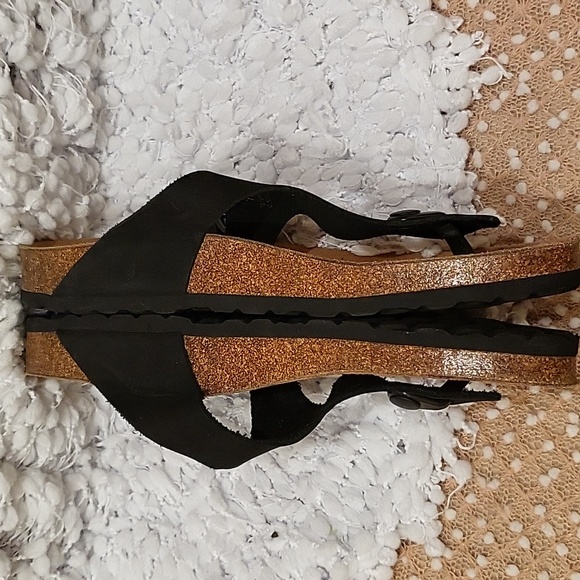 Bio Bio Sandals - Picture 2 of 14